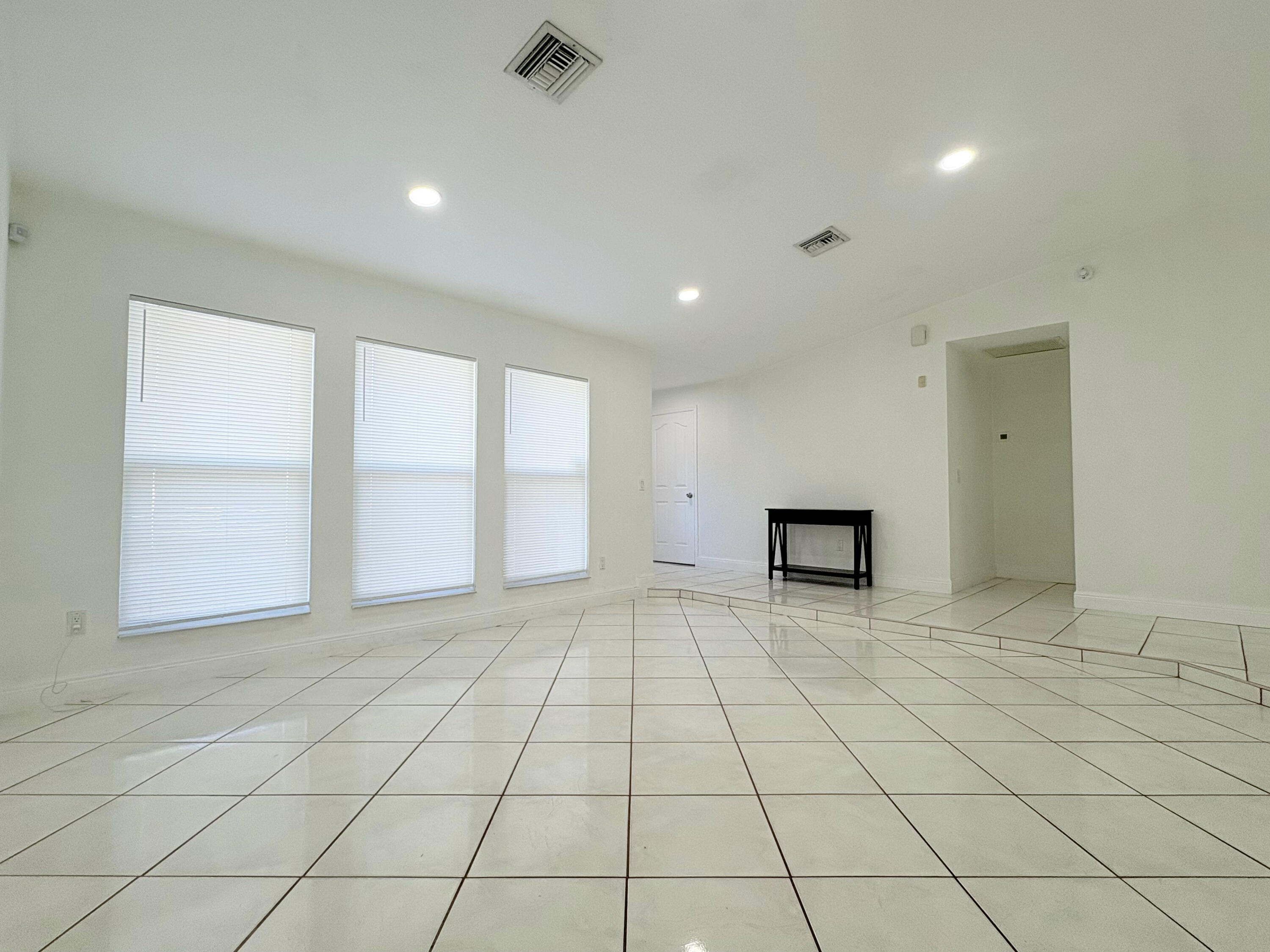 1107 Woodcrest Road West West Palm Beach, FL 33417 - Photo 30 of 64 29