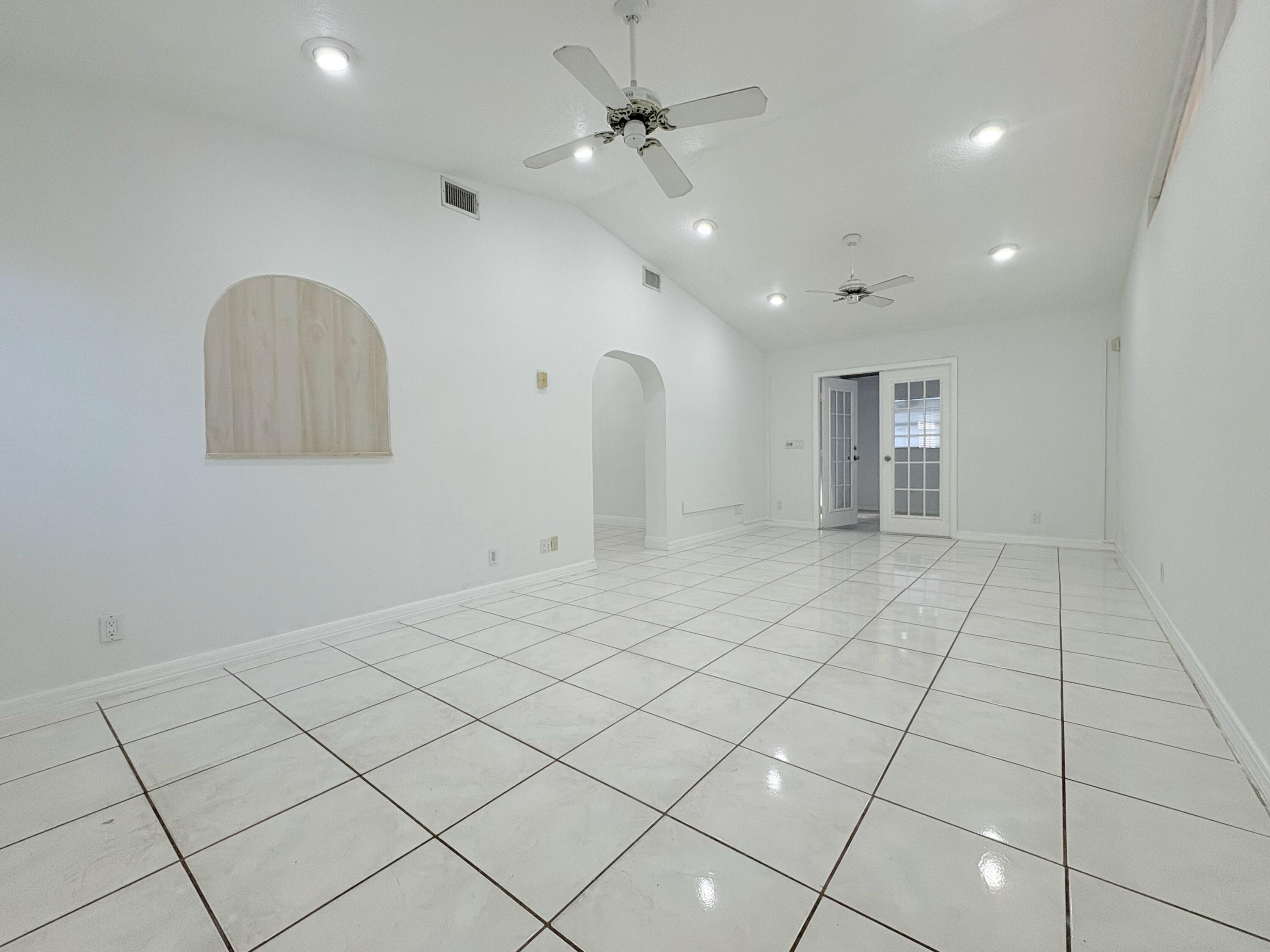 1107 Woodcrest Road West West Palm Beach, FL 33417 - Photo 39 of 64 38
