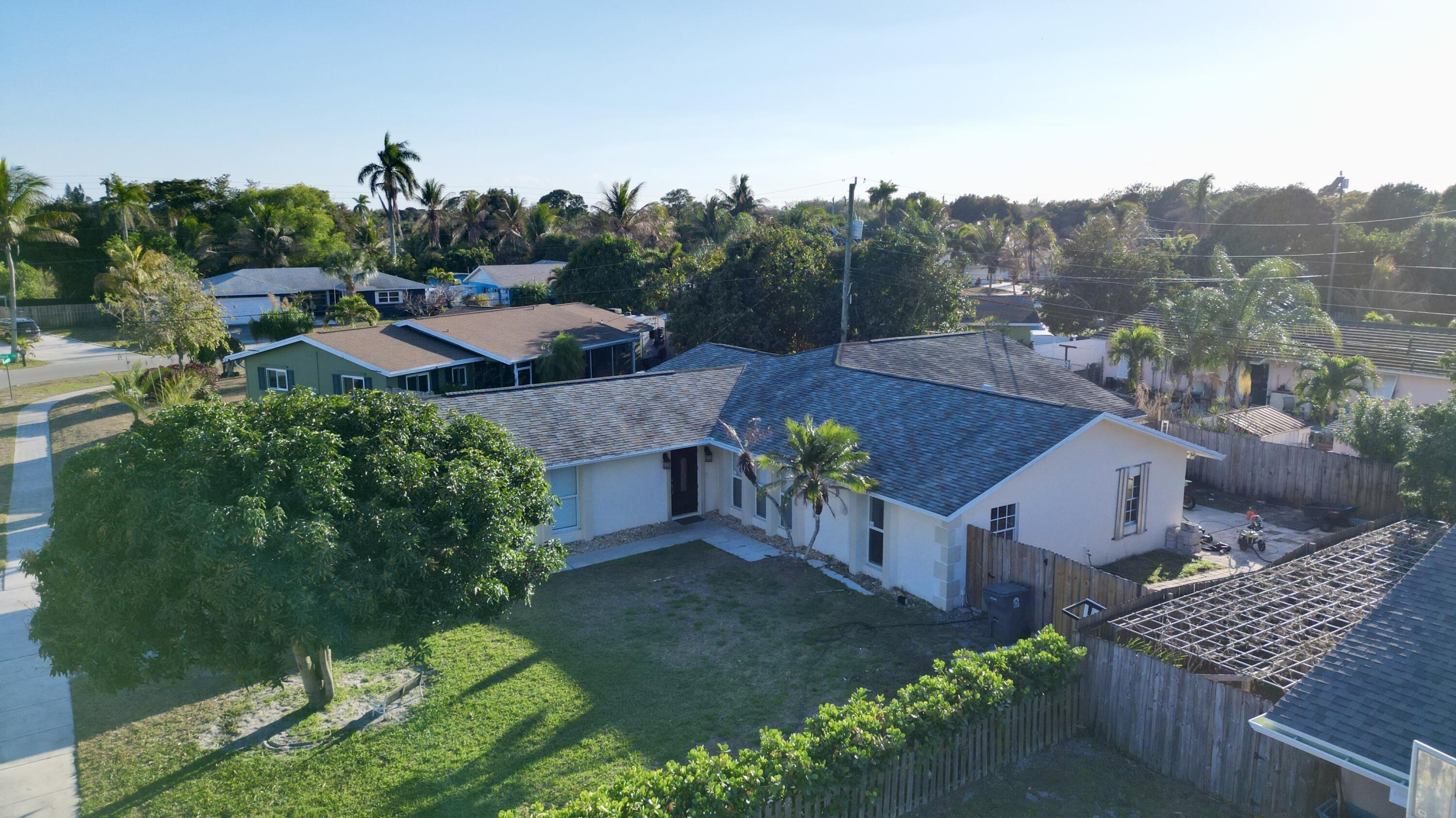 1107 Woodcrest Road West West Palm Beach, FL 33417 - Photo 4 of 64 3