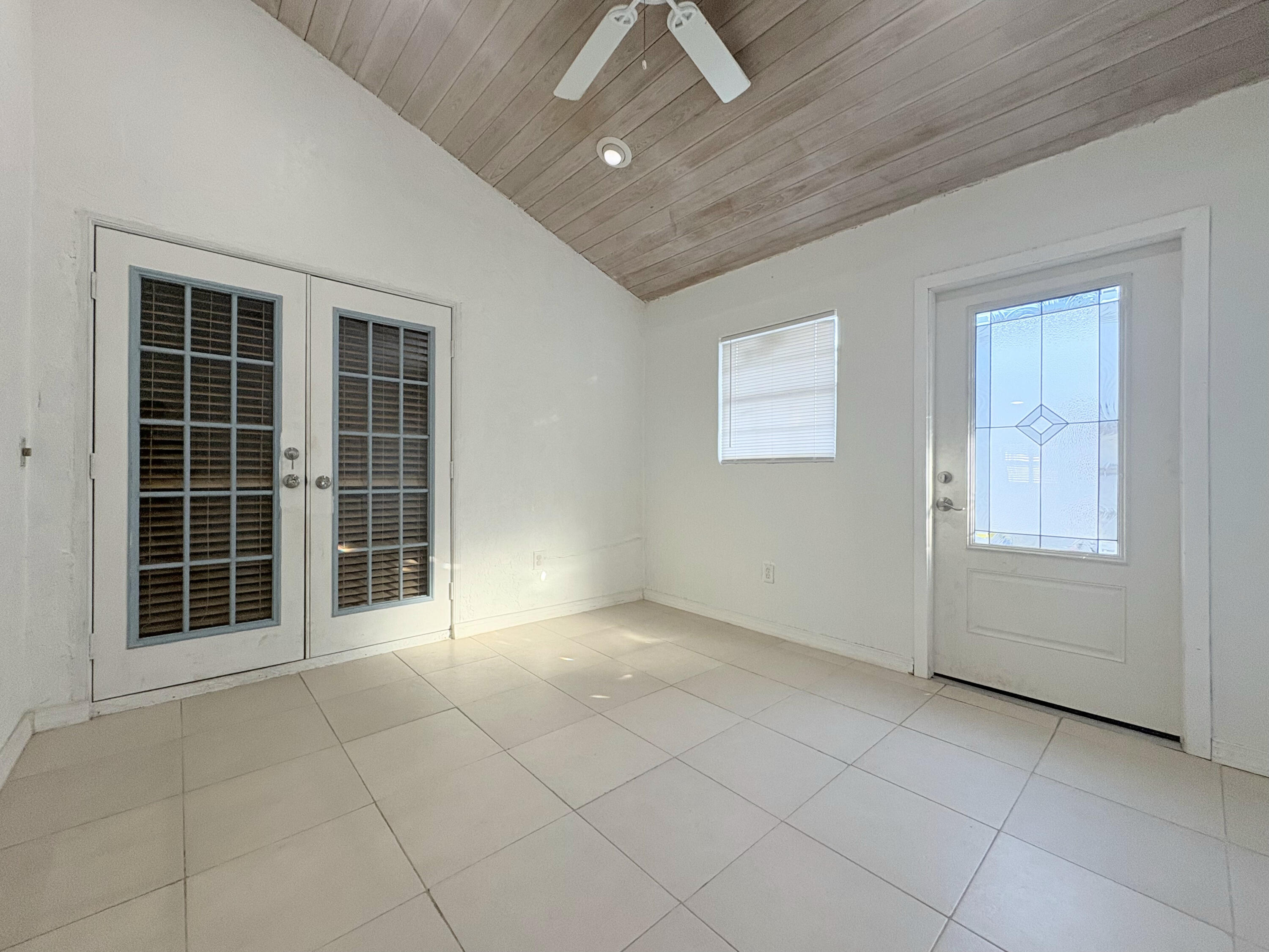 1107 Woodcrest Road West West Palm Beach, FL 33417 - Photo 41 of 64 40