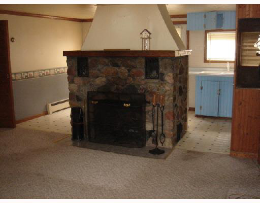 51869 East County Line Road Middlebury, IN 46540 - Photo 6 of 8 Gallery Image 6