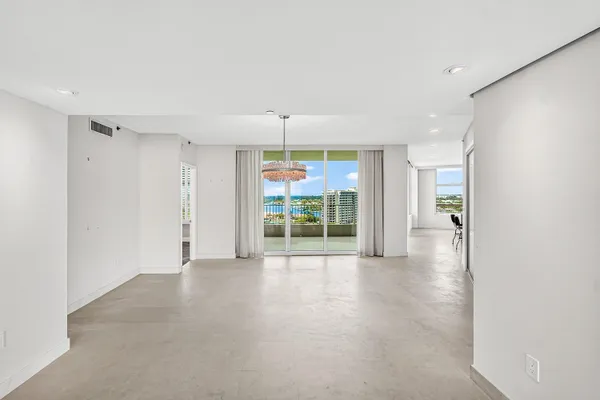 $2,950,000 | 3740 South Ocean Boulevard, Unit 1102, Highland Beach, FL 33487