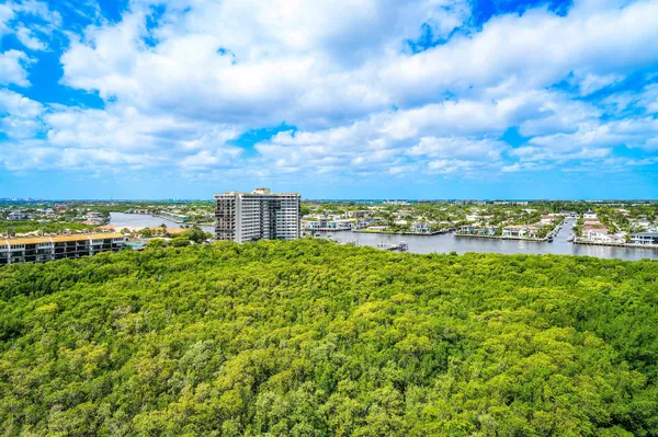 $2,950,000 | 3740 South Ocean Boulevard, Unit 1102, Highland Beach, FL 33487