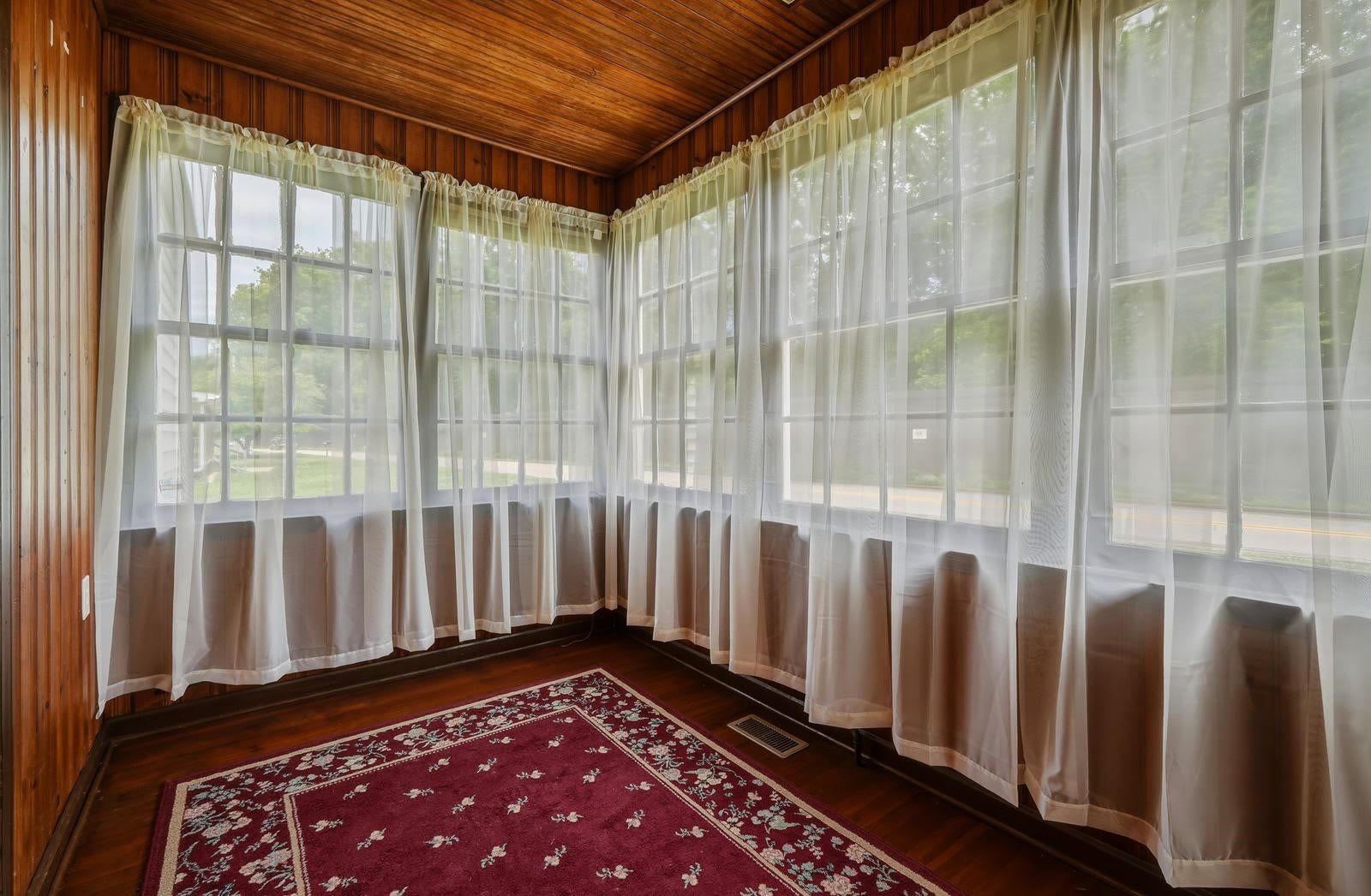 4212 Riverside Drive Huntington, WV 25705 - Photo 21 of 26 Gallery Image 21