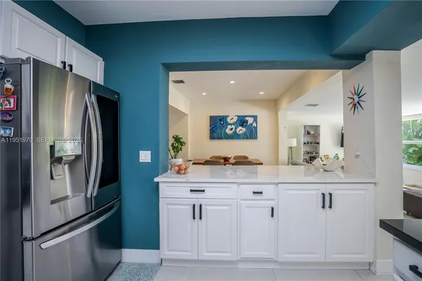 $2,395,000 | 5620 Alton Road, Miami Beach, FL 33140