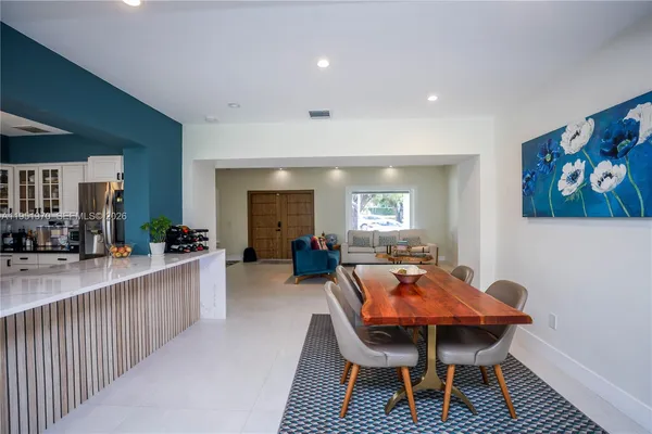 $2,395,000 | 5620 Alton Road, Miami Beach, FL 33140