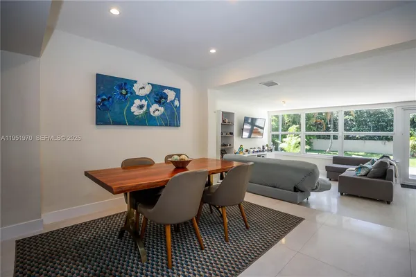 $2,395,000 | 5620 Alton Road, Miami Beach, FL 33140