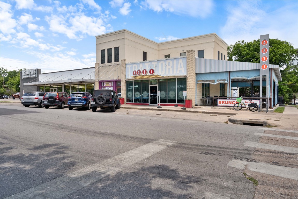 407 East 45th Street, Unit 211 Austin, TX 78751 - Photo 14 of 18 Tons of restaurants in walking distance