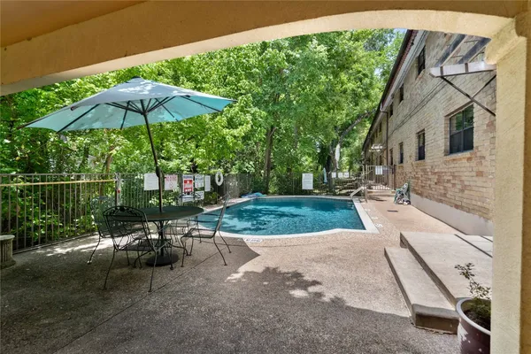 $1,150 | 407 East 45th Street, Unit 211, Austin, TX 78751