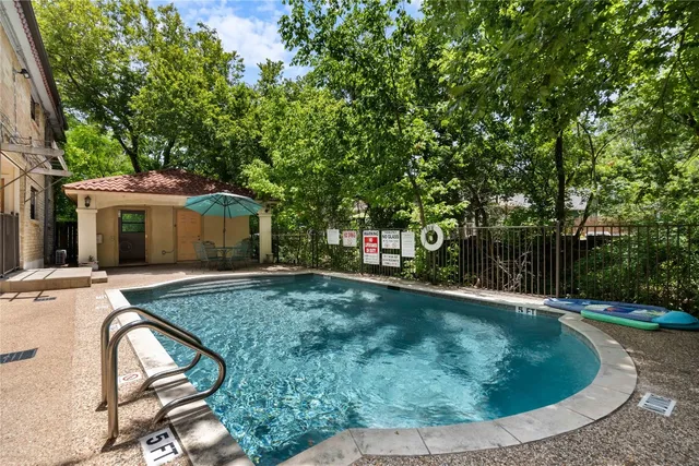 $1,150 | 407 East 45th Street, Unit 211, Austin, TX 78751