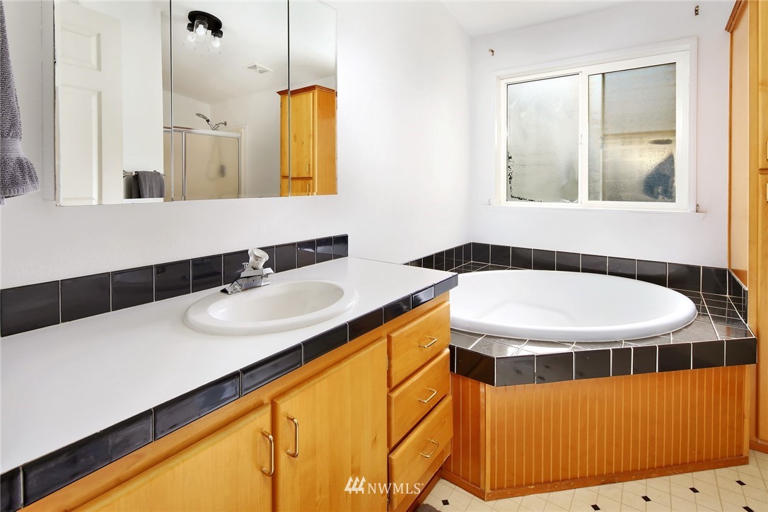 11058 Peter Anderson Road Burlington, WA 98233 - Photo 29 of 40 Gallery Image 29