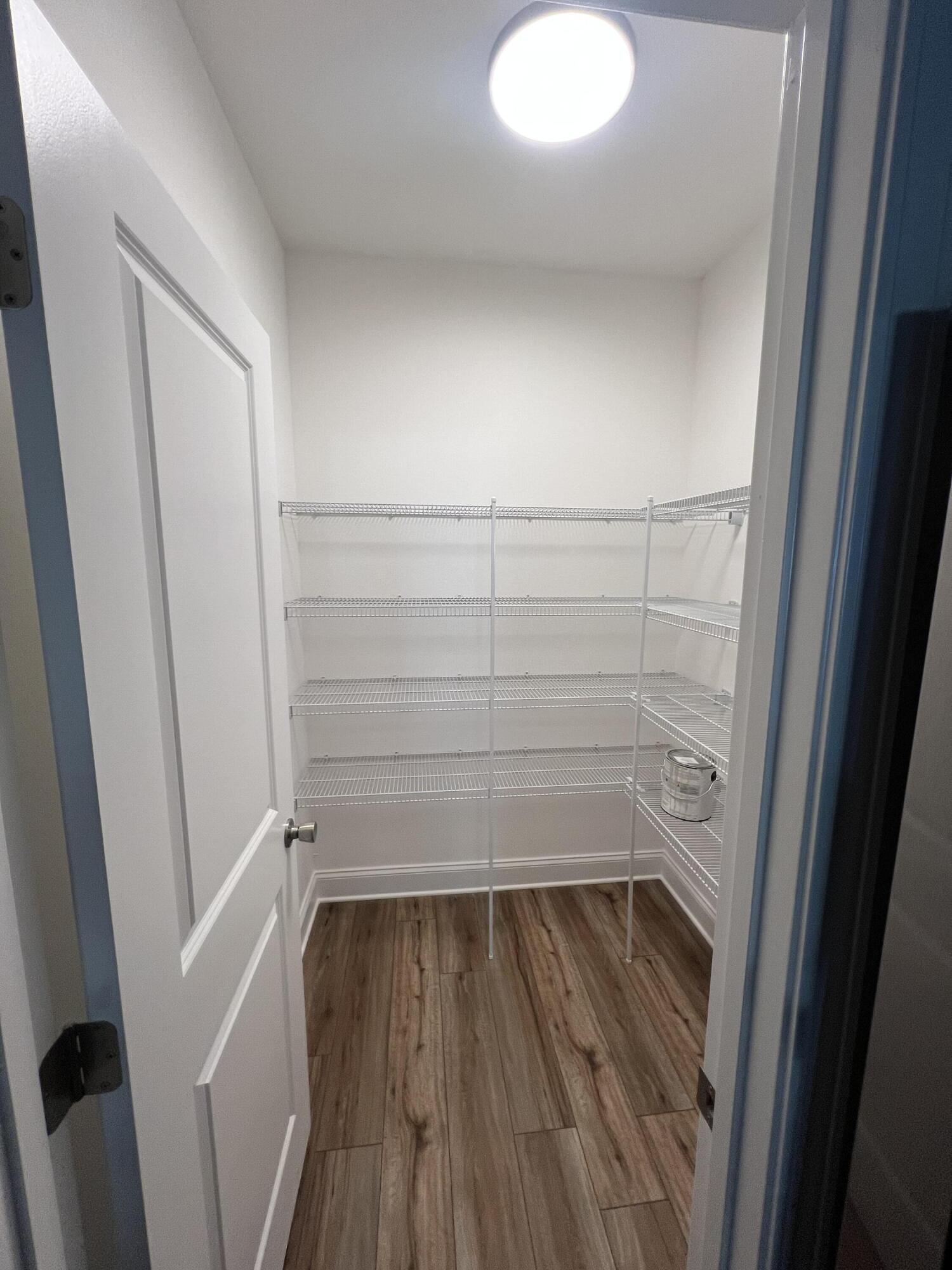 89 Hawkins Road Fort Walton Beach, FL 32547 - Photo 6 of 12 a view of walk in closet