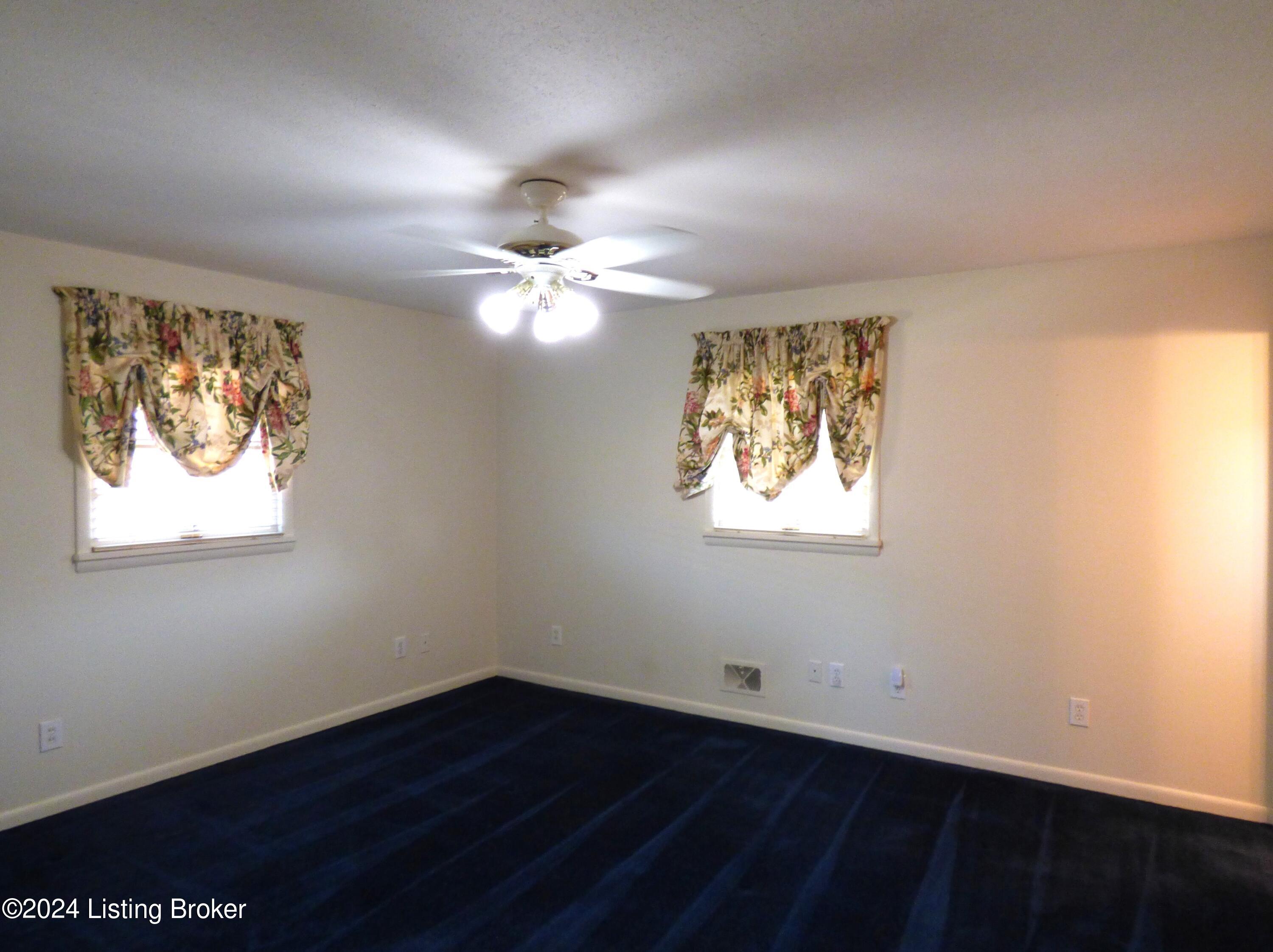 5310 Adkins Road Louisville, KY 40219 - Photo 21 of 41 P1070860