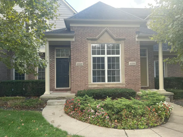 $2,100 | 45588 South Stonewood Road, Canton, MI 48187