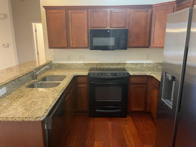 $2,100 | 45588 South Stonewood Road, Canton, MI 48187