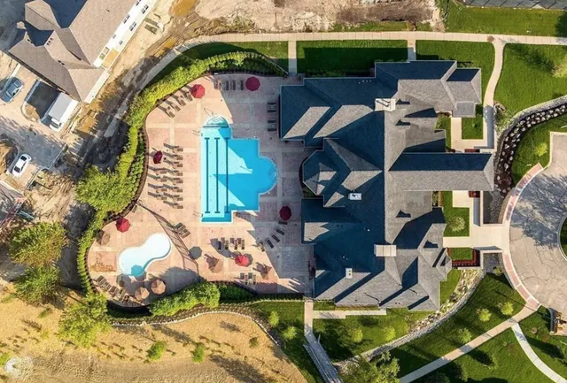 $2,100 | 45588 South Stonewood Road, Canton, MI 48187