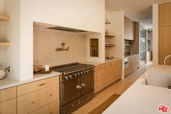 $6,995,000 | 4115 Ventura Canyon Avenue, Sherman Oaks, CA 91423