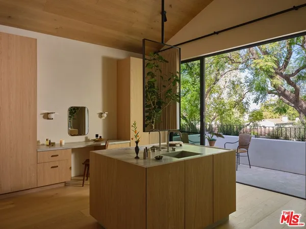 $6,995,000 | 4115 Ventura Canyon Avenue, Sherman Oaks, CA 91423