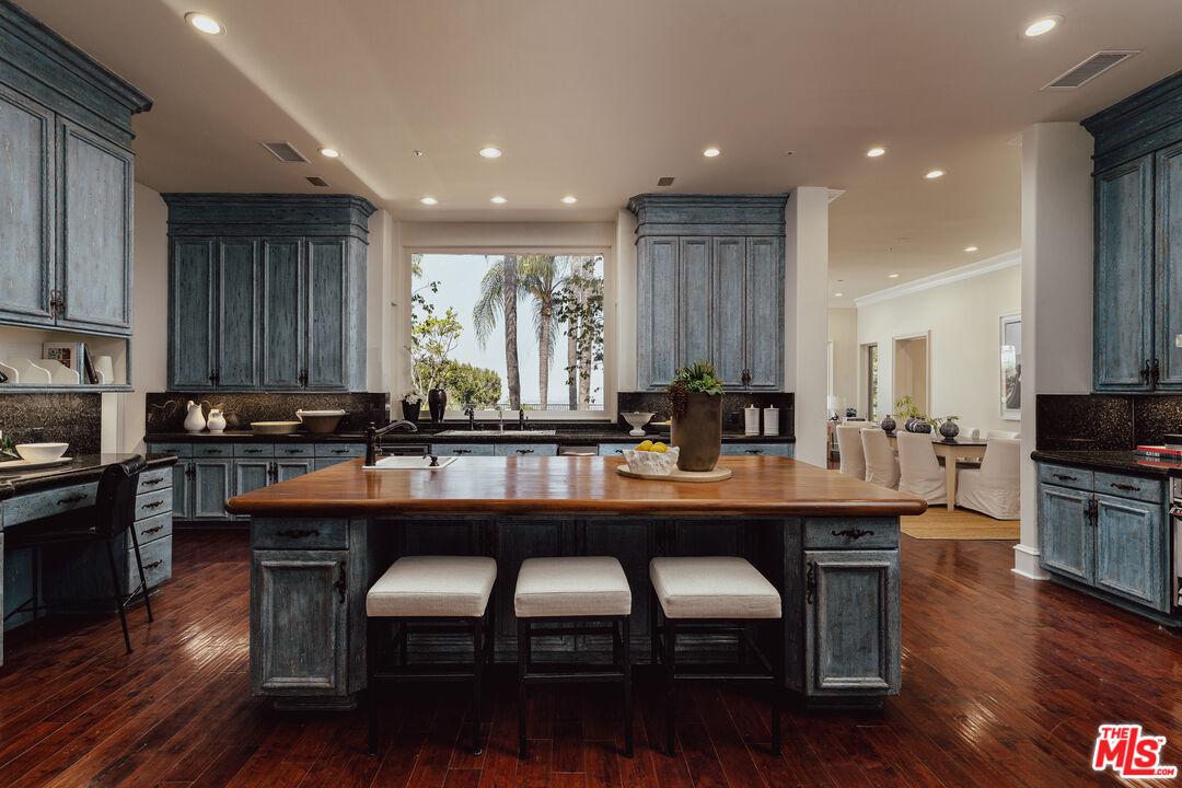 3364 Clerendon Road Beverly Hills, CA 90210 - Photo 11 of 33