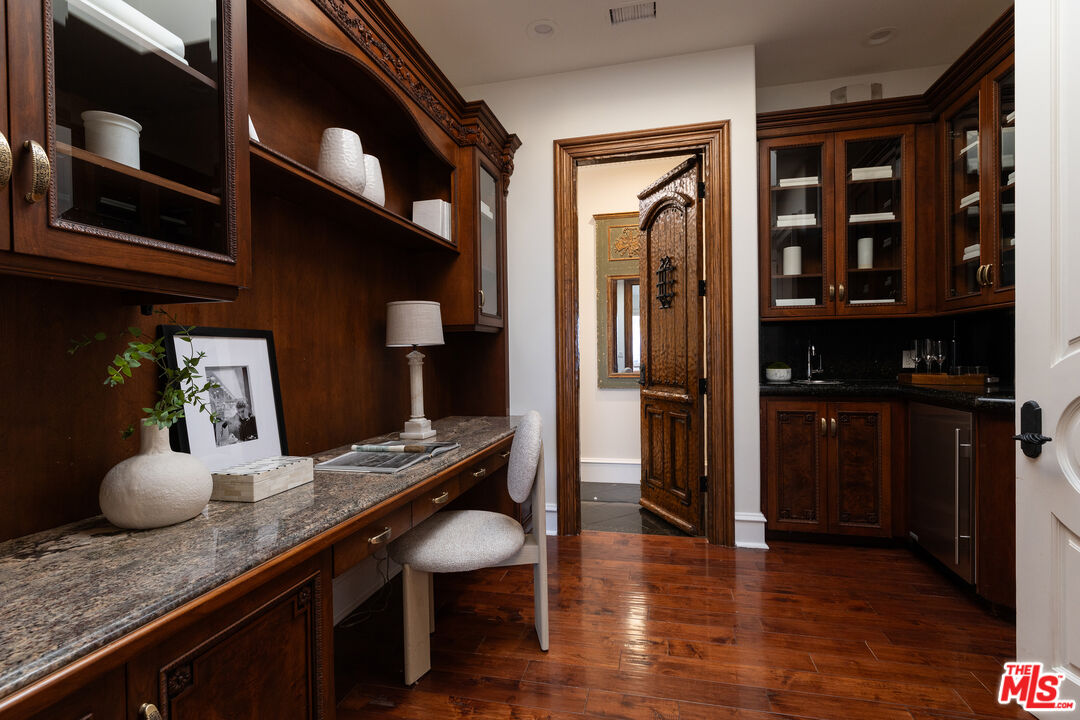 3364 Clerendon Road Beverly Hills, CA 90210 - Photo 20 of 33