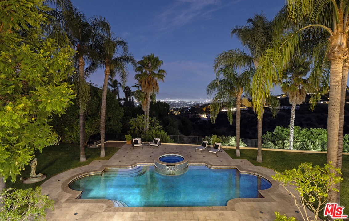 3364 Clerendon Road Beverly Hills, CA 90210 - Photo 32 of 33