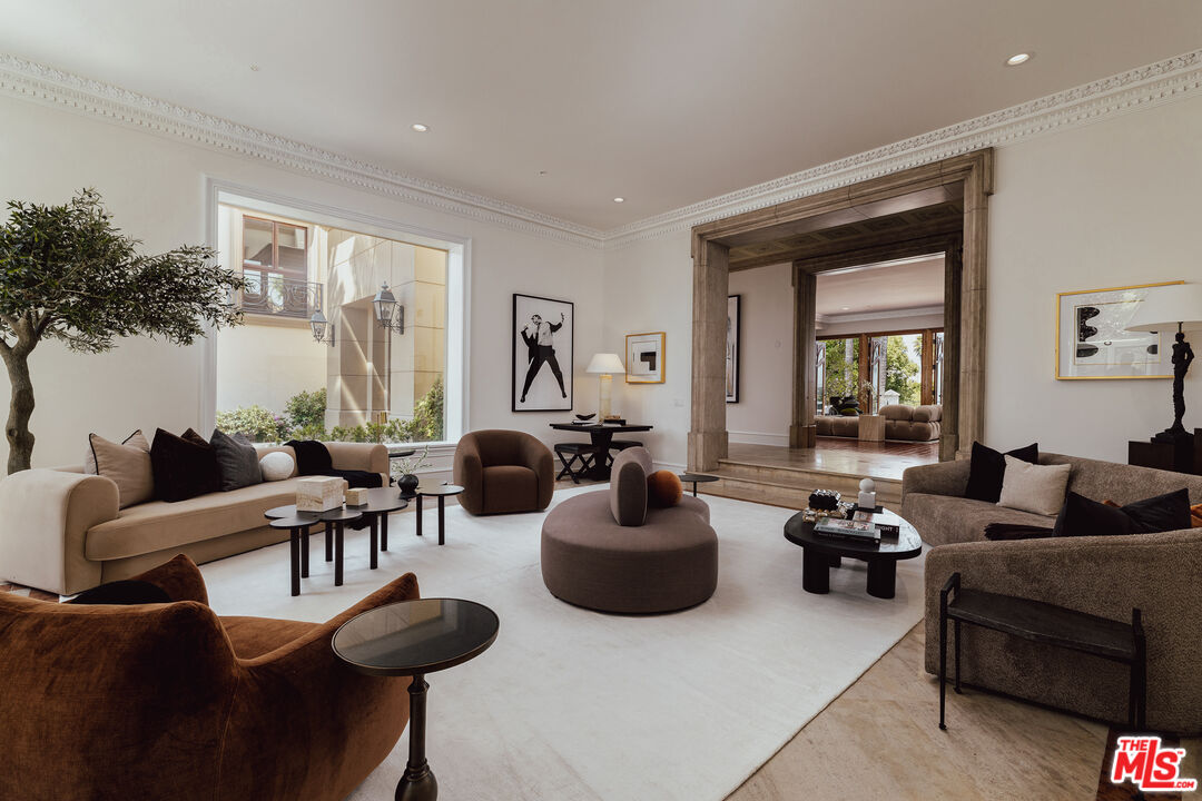 3364 Clerendon Road Beverly Hills, CA 90210 - Photo 7 of 33