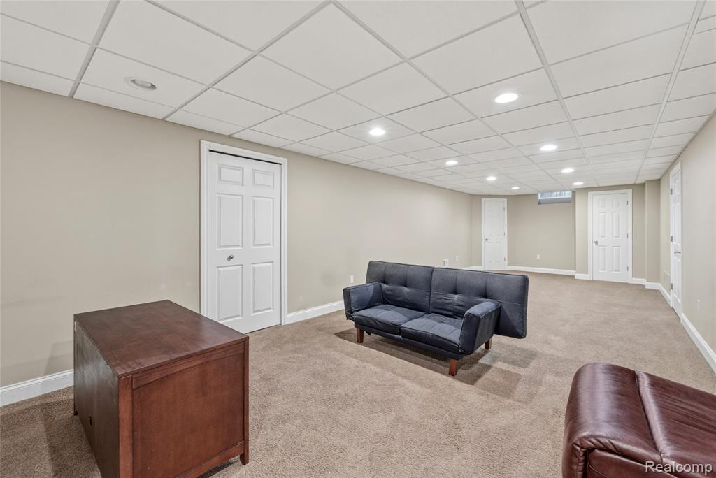 1028 Chesapeake Rochester Hills, MI 48307 - Photo 47 of 52