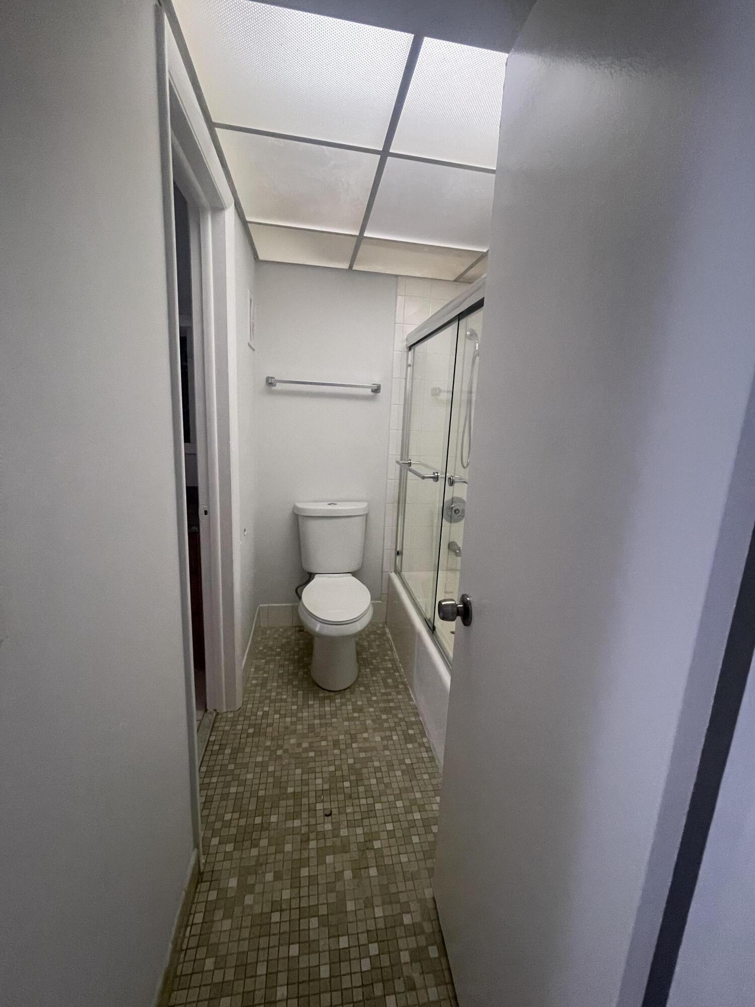 628 Northwest 13th Street, Unit 12 Boca Raton, FL 33486 - Photo 3 of 11 IMG_1897