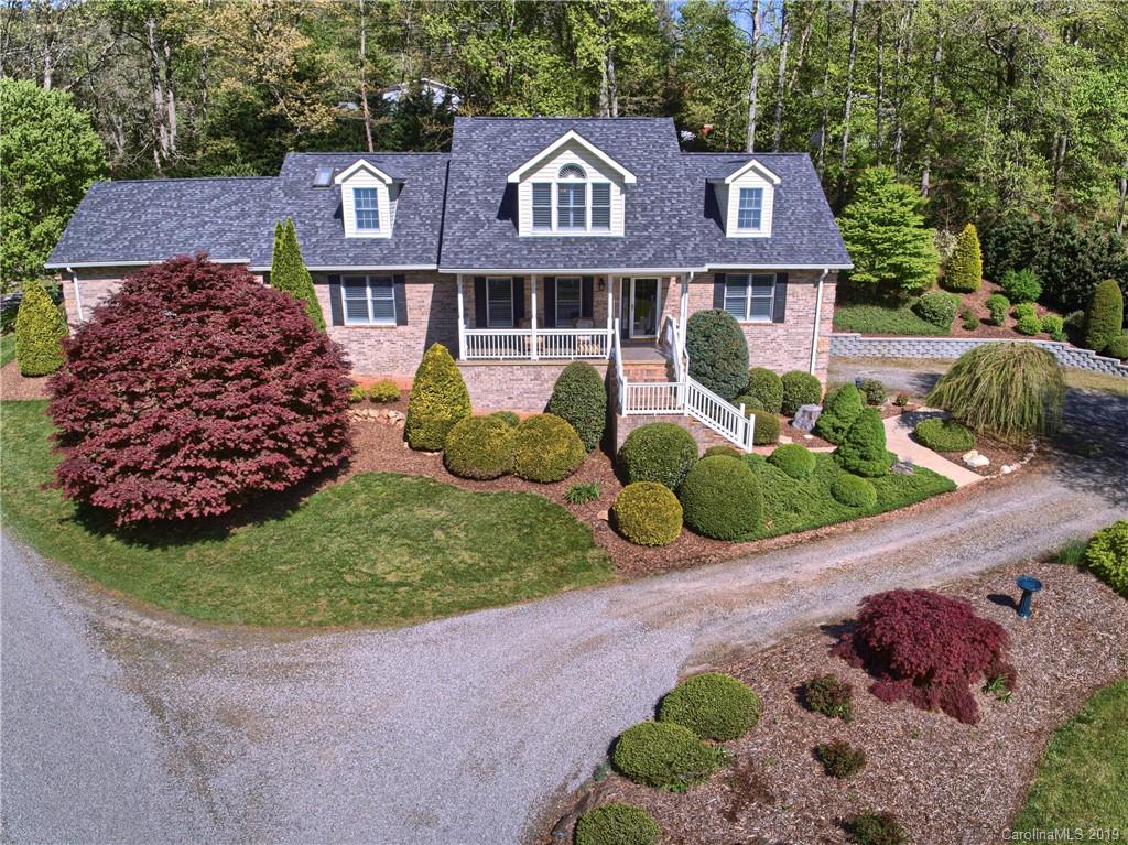 290 Bee Ridge Road Asheville, NC 28803 - Photo 1 of 48 Gallery Image 1