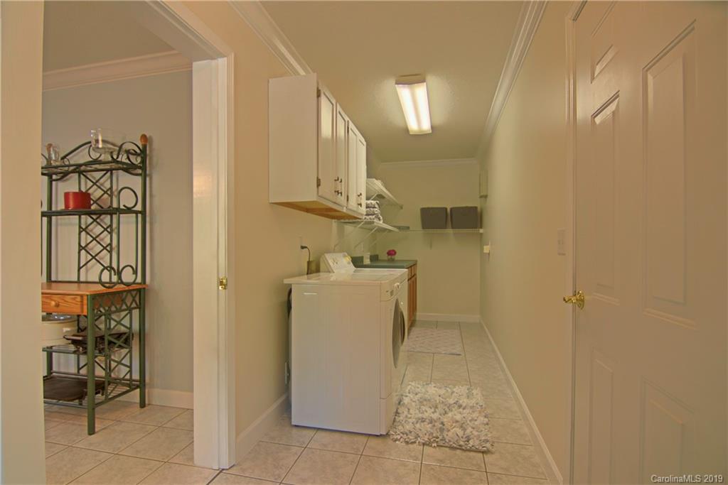 290 Bee Ridge Road Asheville, NC 28803 - Photo 16 of 48 Gallery Image 16