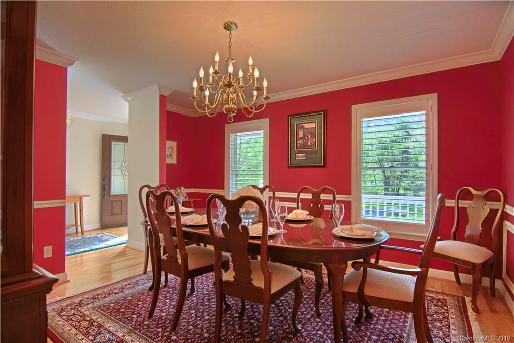 290 Bee Ridge Road Asheville, NC 28803 - Photo 18 of 48 Gallery Image 18