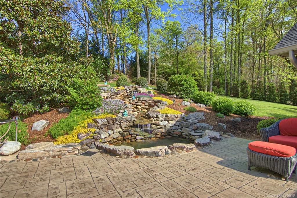 290 Bee Ridge Road Asheville, NC 28803 - Photo 27 of 48 Gallery Image 27