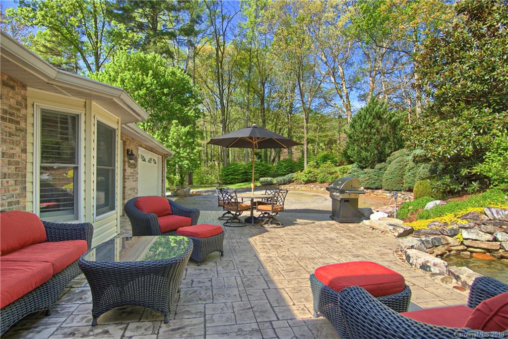 290 Bee Ridge Road Asheville, NC 28803 - Photo 28 of 48 Gallery Image 28
