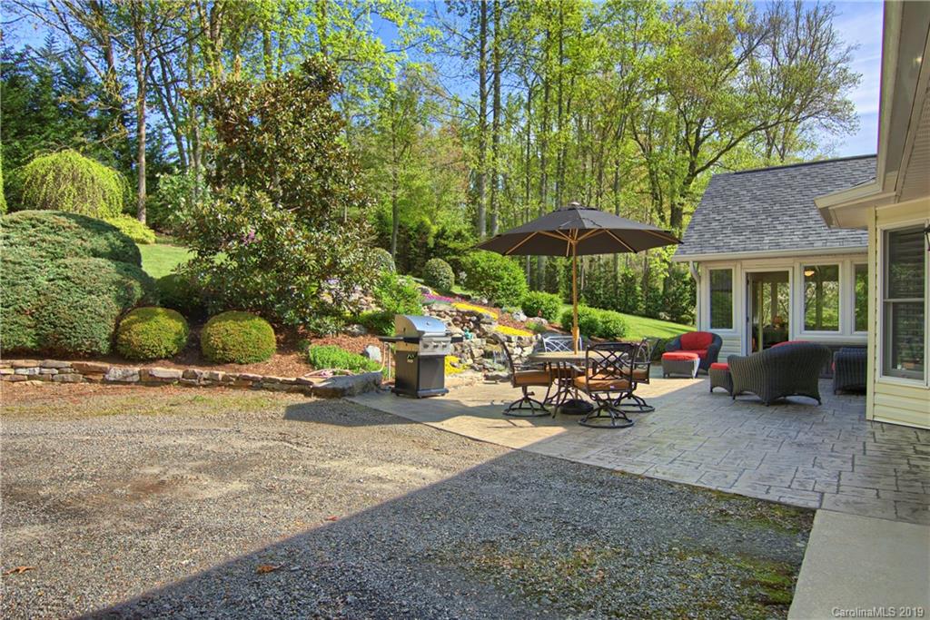 290 Bee Ridge Road Asheville, NC 28803 - Photo 30 of 48 Gallery Image 30