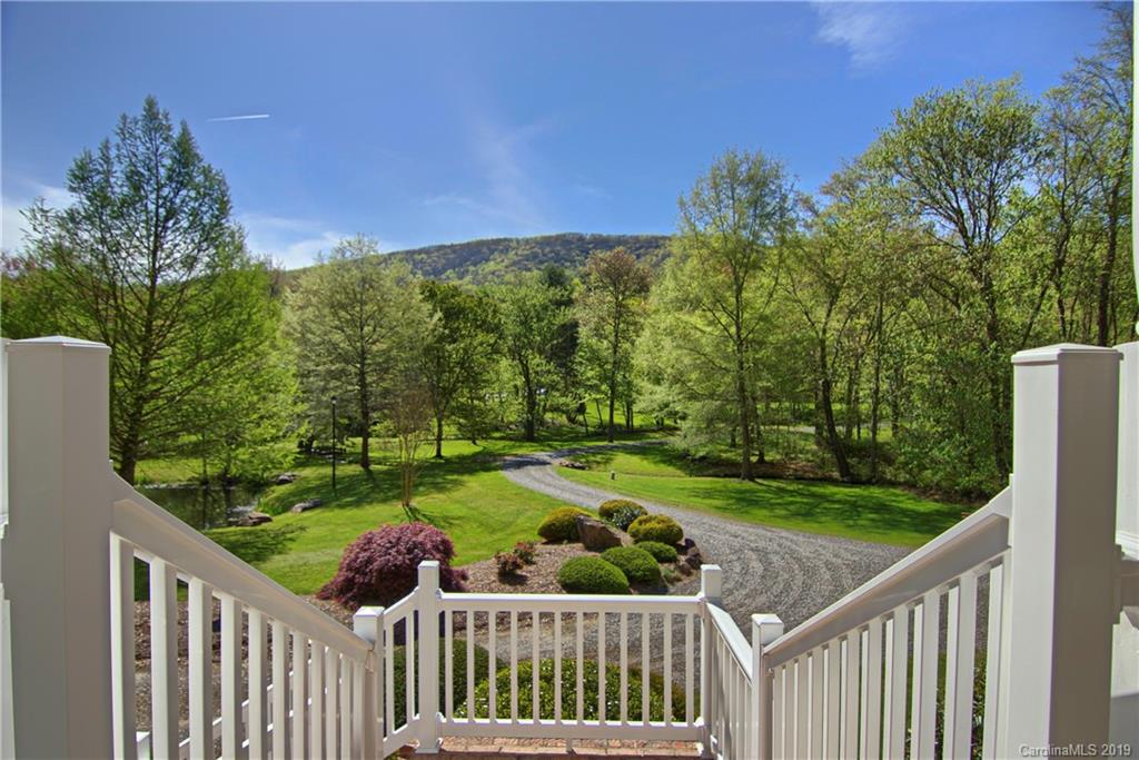 290 Bee Ridge Road Asheville, NC 28803 - Photo 4 of 48 Gallery Image 4