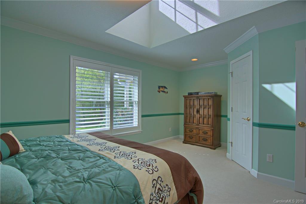 290 Bee Ridge Road Asheville, NC 28803 - Photo 32 of 48 Gallery Image 32