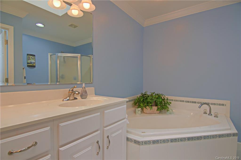 290 Bee Ridge Road Asheville, NC 28803 - Photo 37 of 48 Gallery Image 37