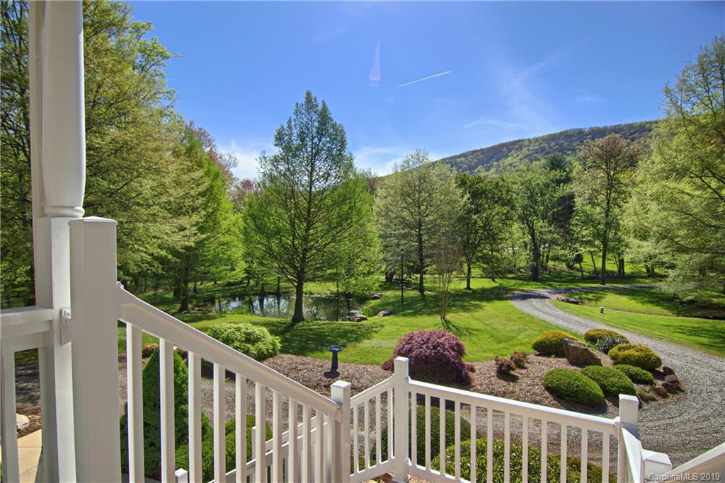 290 Bee Ridge Road Asheville, NC 28803 - Photo 5 of 48 Gallery Image 5