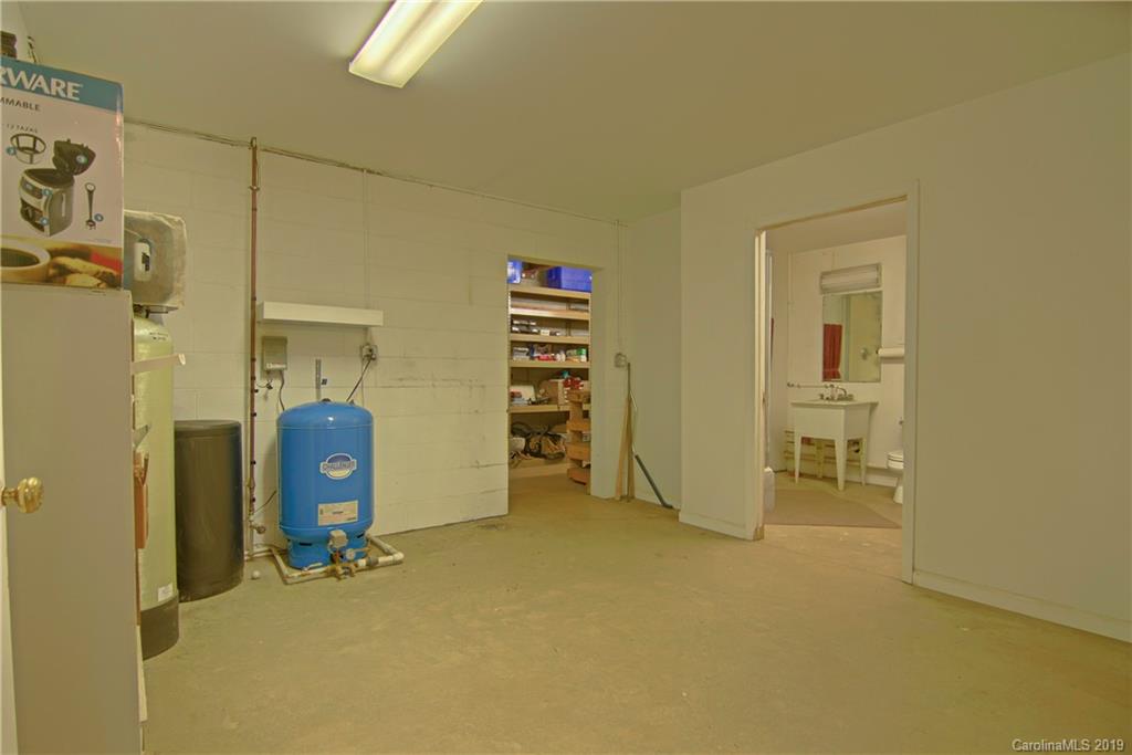 290 Bee Ridge Road Asheville, NC 28803 - Photo 42 of 48 Gallery Image 42