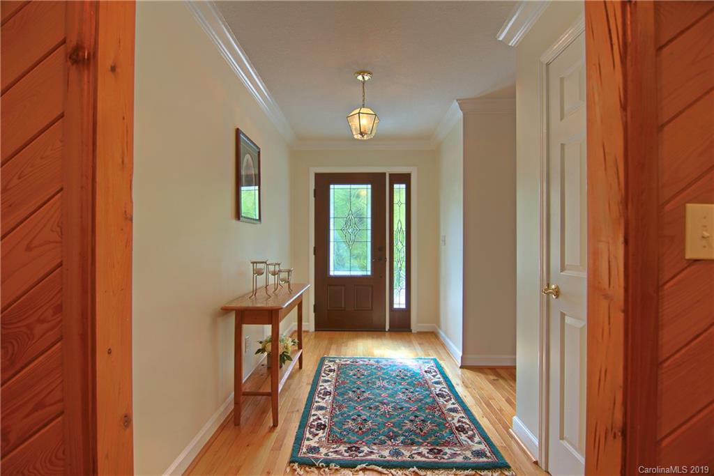 290 Bee Ridge Road Asheville, NC 28803 - Photo 8 of 48 Gallery Image 8