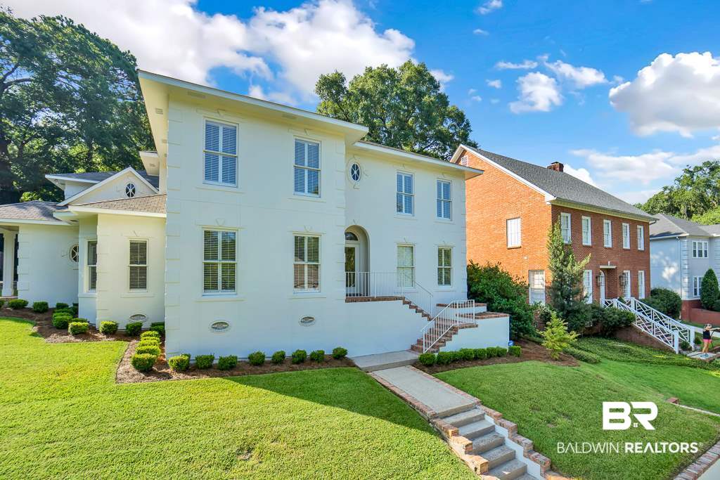 1012 Bristol Court Mobile, AL 36608 - Photo 4 of 23