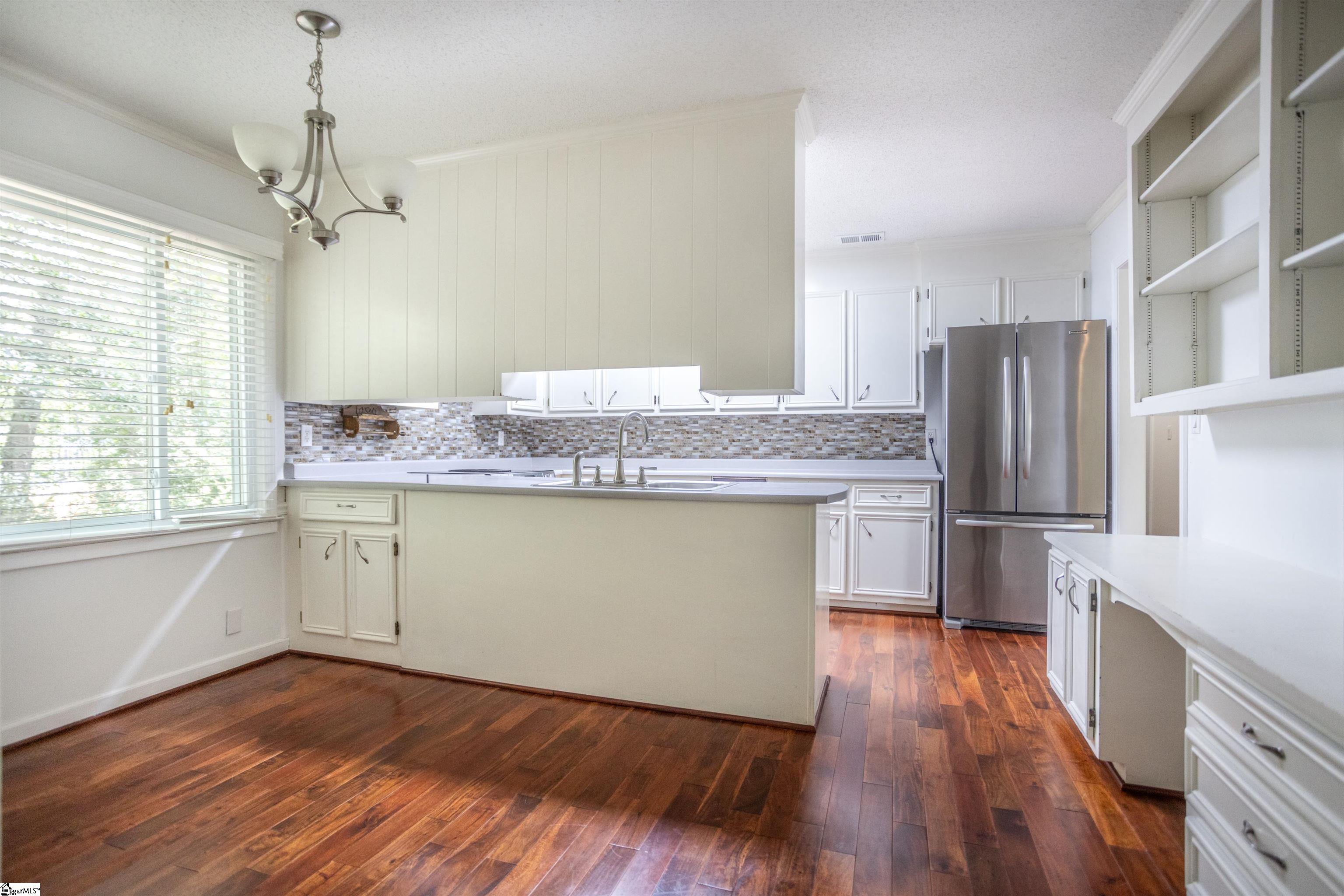 508 Dove Tree Road Greenville, SC 29615 - Photo 12 of 32