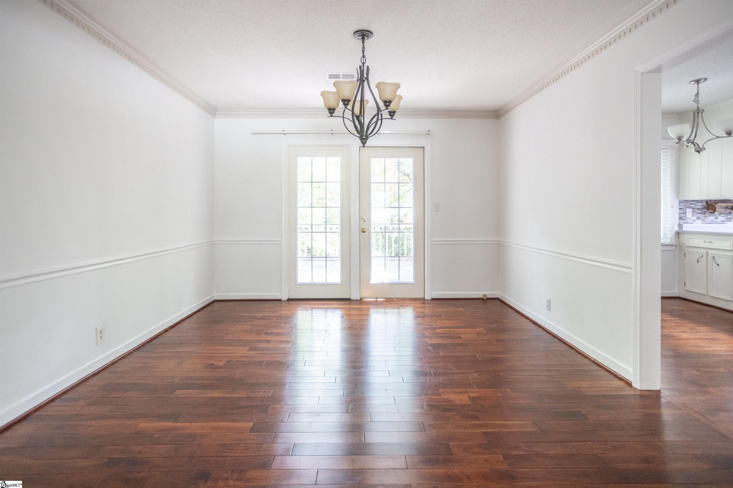 508 Dove Tree Road Greenville, SC 29615 - Photo 8 of 32