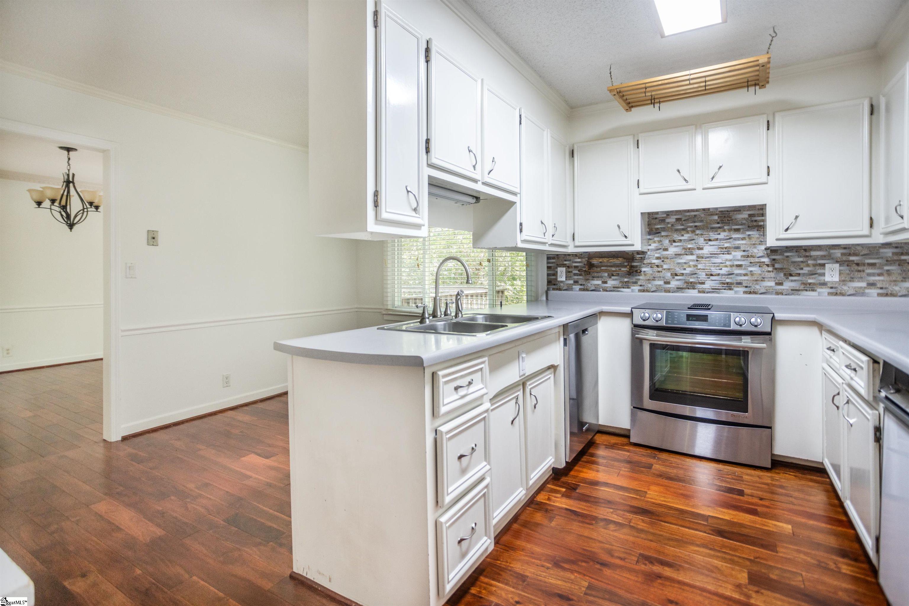 508 Dove Tree Road Greenville, SC 29615 - Photo 10 of 32