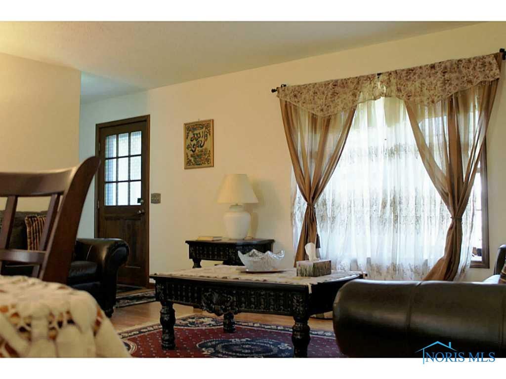 7857 Hedingham Road Sylvania, OH 43560 - Photo 3 of 18 Gallery Image 3
