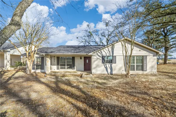 $582,000 | 2365 South Fm 46, Franklin, TX 77856