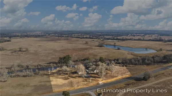 $582,000 | 2365 South Fm 46, Franklin, TX 77856