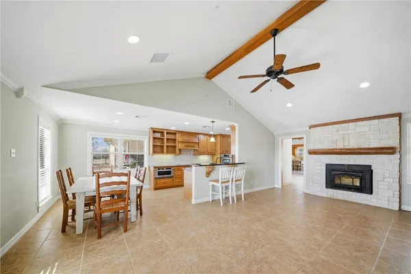 $582,000 | 2365 South Fm 46, Franklin, TX 77856