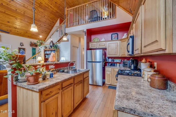 $339,000 | 139 Charlie Harrell Lane, Hampton, TN 37658