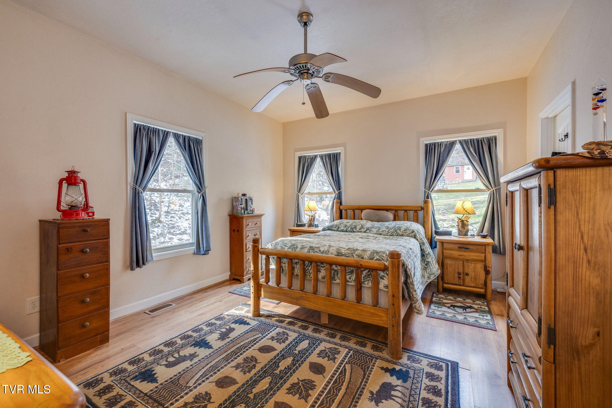 139 Charlie Harrell Lane Hampton, TN 37658 - Photo 15 of 42 013